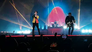 Panic! at the disco: Viva Las Vengeance tour (All by yourself)