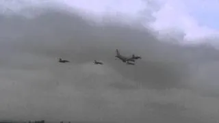 Průlet 2x Jas-39 Gripen, 2x L-159 Alca, A-319 CJ - DOD Čáslav 2013