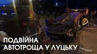 Автотроща у Луцьку: п'яні хлопці врізались у бус і перекинулись