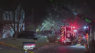 House explosion in Sterling, Virginia leaves one firefighter dead