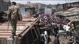 Train derails in one of Africa's largest slums