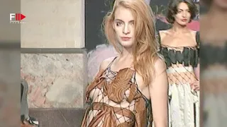 Vintage in Pills VIVIENNE WESTWOOD Spring 1999 - Fashion Channel