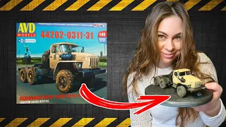 Ural tractor. Disadvantages and advantages of the model. Assembling and painting a scale model.