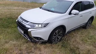 Mitsubishi outlander покорени горы с диагональным вывешиванием