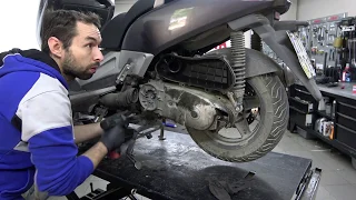 drive belt maintenance: YAMAHA XMAX 125