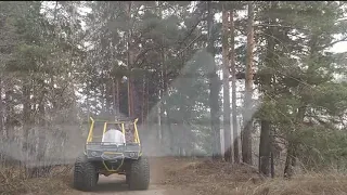 Моменты поездки на вездеходе с заходом в воду / выходом из воды