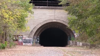 Exploring Rays Hill tunnel along the Abandoned PA turnpike