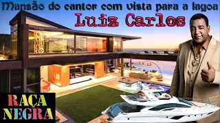Casa do Luiz Carlos  Vocalista da Banda Raça negra rico e milionário se Muda para Casa linda casa.