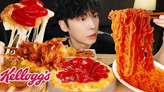 ASMR MUKBANG | 직접 만든 핫도그 페파로니 치즈 피자 & 신라면 볶음면 먹방 & 레시피 CHEETOS AND FIRE NOODLES EATING