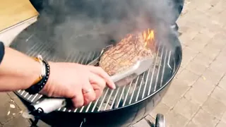 Comment Weber est-il devenu le maître du barbecue ?