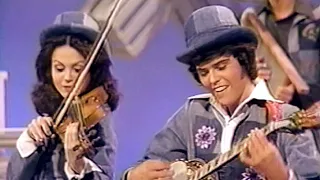 Donny & Marie Osmond - "Foggy Mountain Breakdown" W/ Roy Clark, Charo, George Gobel, Osmond Brothers