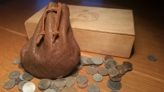 Leather working - Medieval leather coin pouch