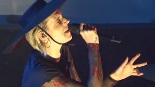 MØ - Purple Like The Summer Rain/Imaginary Friend/I Want You, TivoliVredenburg 13-11-2018