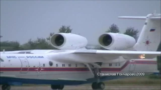 Авиасалон МАКС-2009 полет БЕ-200.Командир ВС Крузе