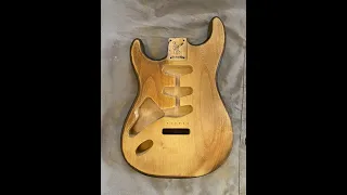 2|| DIY Bourbon Burst on Stratocaster body Alder  Warmoth - Sanding - Angelus Leather dye - Step 2