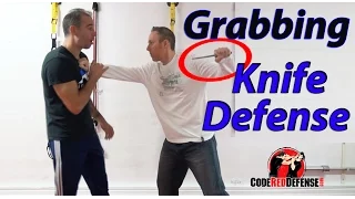Knife Defense against the Grab and Pump