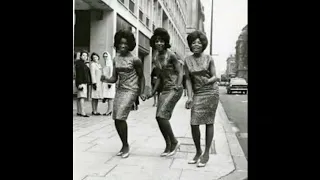 Dancing In The Street - Martha And The Vandellas - 1964