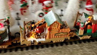 New Bright Holiday Express train set Log Mill wood car moving elf mod modification