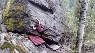 Swiss Miss V2, Eagle Pass Boulders, Revelstoke BC