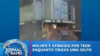 Mulher é atingida por trem enquanto tirava uma selfie | Jornal da Band