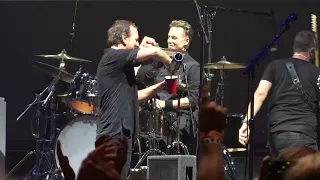 PEARL JAM  :  "State of Love and Trust"  -  The Forum / Los Angeles, California  (May 6, 2022)