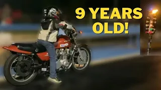 9 Year Old Motorcycle Drag Racer Has Outstanding Skills!