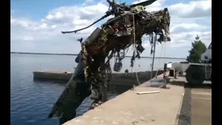 З дна Київського моря підняли рашистський гелікоптер