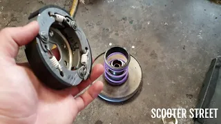 Changing / Installing Clutch Springs on Scooters - Aprilia SR50R (Piaggio Hiper2 motor)