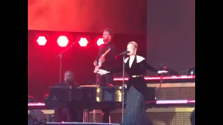 Adele sings Skyfall