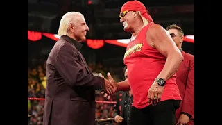 Hulk Hogan Shows Love to Ric Flair