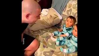 Когда папа сбрил свою бороду / When daddy shaved off his beard