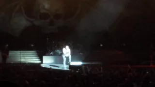 A7x talking about XY on stage!