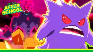 Gigantamax Gengar VS Gigantamax Grimmsnarl! | Pokémon Ultimate Journeys | Netflix After School