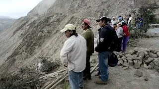 Terremoto causa pânico e mortes no Equador