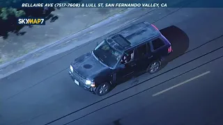 Driver leads LAPD on slow-speed chase in San Fernando Valley | ABC7