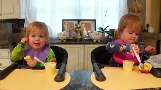 Twins try tapioca pudding