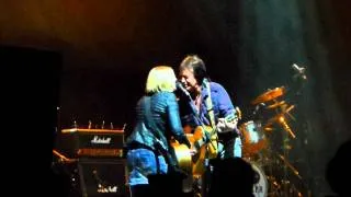 Stumblin'in. -Chris Norman Hannover 2011