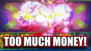 I WON SO MUCH MONEY! (On This High Limit Piggy Bankin Slot Machine)