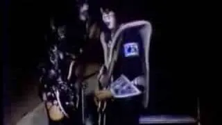 KISS-I was made for lovin' you (live1980)