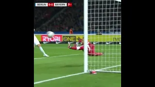 Manuel Neuer Big Save Against Hertha Berlin 2018 #neuer #manuelneuer #goalkeeper #bestsaves