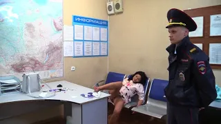 Пьяная москвичка устроила дебош в аэропорту Новосибирска