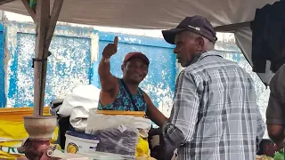 MAS UM DIA NA FEIRA DE INHAMBUPE BA FAZENDO AS COMPRAS