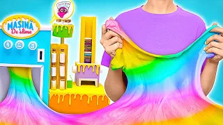 Fabrică de slime lipicios și strălucitor DIY din carton || PROIECTE DIY DISTRACTIVE! ✨