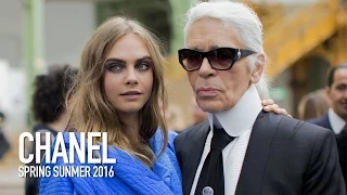 CHANEL Spring 2016 Fashion Show Backstage ft Karl Lagerfeld, Cara Delevingne  | MODTV ©