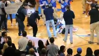 Kevin Durant Tackles Fan