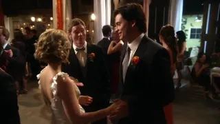 Lois e Clark quase se beijam e Lana retorna - Smallville