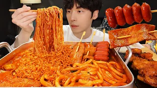 ASMR MUKBANG | Giant Tteokbokki with noodles, Seasoned chicken, Various fries, eating