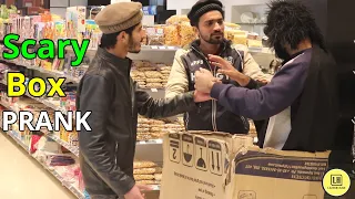 Scary box Prank in Super Market - Pranks in Pakistan - Lahorianz