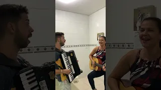 Gustavo Neves Sanfoneiro e Cleide Mara cantando Não quero piedade - Trio Parada Dura