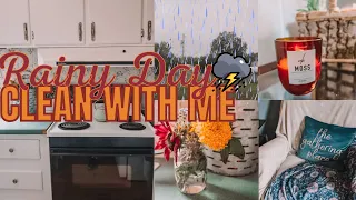 RAINY DAY MOBILE HOME COTTAGE CLEAN WITH ME FOLK RELAXING CLEANING INSPIRATION